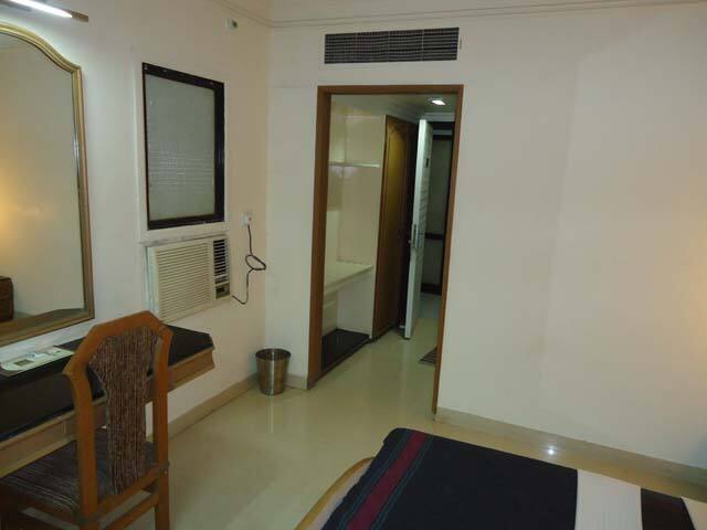 Hotel Rising Sun, Akola 5